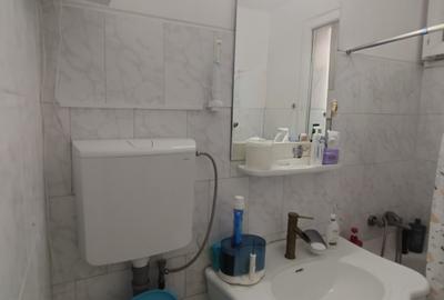 Apartament cu 3 camere semidecomandat în Tomis I - 12