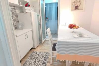 Apartament cu 2 camere semidecomandat în Sud