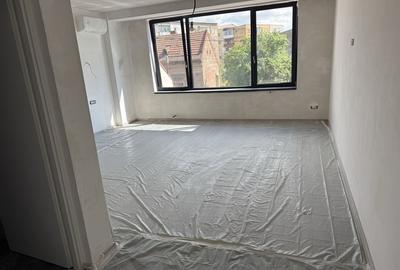 Apartament cu 2 camere decomandat în Central - 3