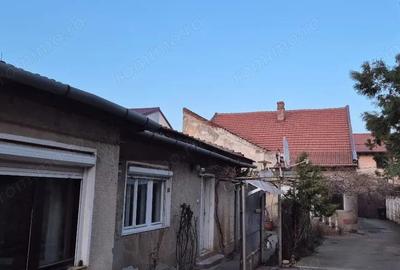 Casă cu Canalizare în Gării - 3