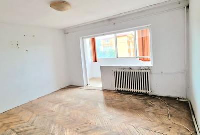 Apartament cu 2 camere semidecomandat în Șagului