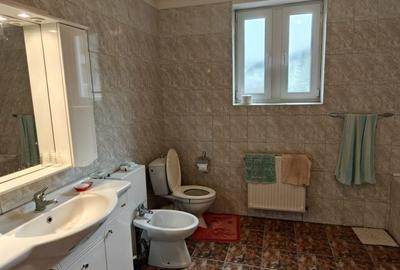 Casă cu 4 camere în Luna - 2
