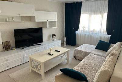 Apartament cu 3 camere în Micro 11