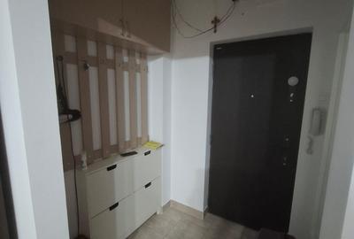 Garsonieră semidecomandată în Titan
