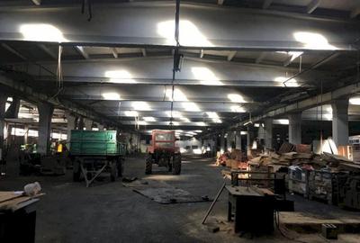 Spațiu industrial, de 6,700 mp, în Central - 4