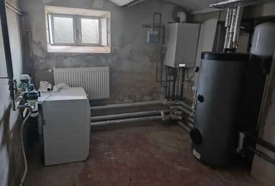 Casă cu 4 camere în Central - 1
