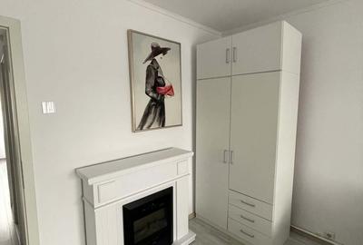 Apartament cu 2 camere decomandat în Micro 17