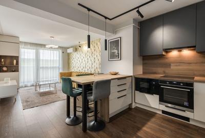 Apartament cu 3 camere semidecomandat, mobilat în Zorilor