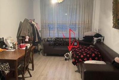 Apartament cu 3 camere semidecomandat, mobilat în Dristor