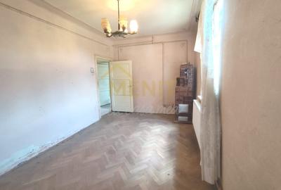 Apartament cu 2 camere decomandat în Plopeni - 6