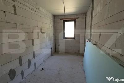 Casă cu 3 camere cu Teren 500 Mp în Central