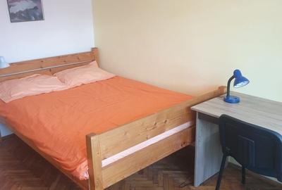 Casă cu 4 camere decomandat cu Teren 150 Mp în Zorilor