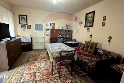 Casă cu 4 camere cu Teren 540 Mp în Central - 3