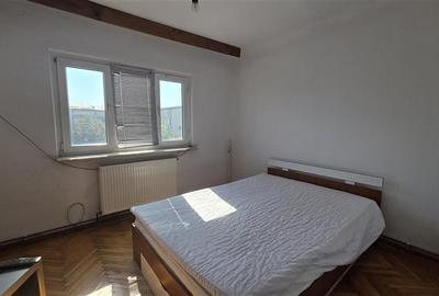 Apartament cu 4 camere decomandat în 1 Mai