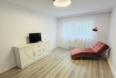 Apartament cu 2 camere decomandat, mobilat în Plopilor
