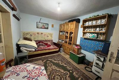 Casă cu 4 camere în Zorile