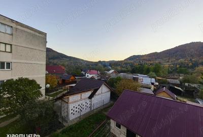 Apartament cu 3 camere semidecomandat în Molid - 5