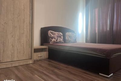 Apartament cu 3 camere decomandat în Micro 4 - 3