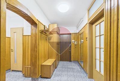 Apartament cu 3 camere decomandat în 13 Septembrie - 12