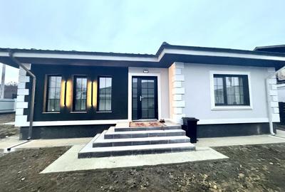 Casă cu 3 camere cu Teren 505 Mp în Central - 2