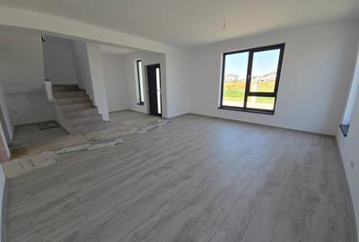 Casă individuală cu 4 camere cu Teren 350 Mp în Berceni - 3