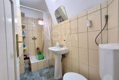 Birou, de 82.120002746582 mp, în Central - 5