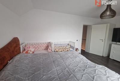 Duplex cu 4 camere cu Canalizare în Moșnița Veche - 4