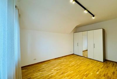 Casă cu 10 camere cu Canalizare în Iancu Nicolae - 12