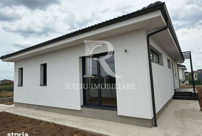 Casă cu 3 camere cu Teren 400 Mp în Nufărul - 4