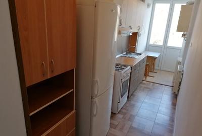 Garsonieră decomandată în Tudor