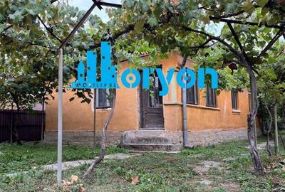 Casă cu 3 camere cu Teren 1773 Mp în Central - 2