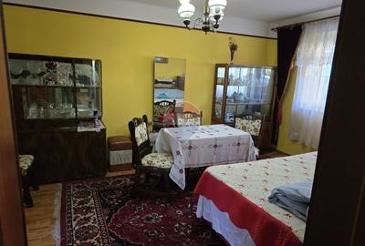 Apartament cu 2 camere semidecomandat, mobilat în Ultracentral