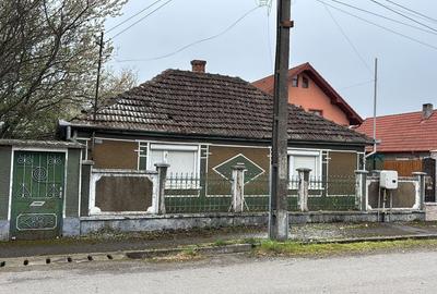 Casă cu 2 camere în Oșorhei