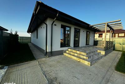 Casă cu 4 camere cu Teren 330 Mp în Crevedia - 6