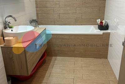 Apartament cu 3 camere semidecomandat în Florești - 9