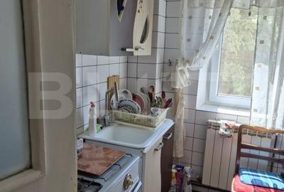 Apartament cu 2 camere semidecomandat în Micro 9 - 9