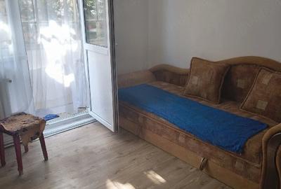 Apartament cu 2 camere semidecomandat în Dârste