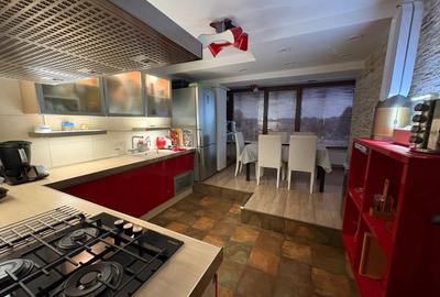 Apartament cu 3 camere decomandat, mobilat în Casa de Cultură - 2
