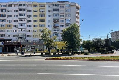 Spațiu comercial, de 70 mp, în Central - 3