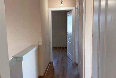 Casă individuală cu 4 camere cu Canalizare în Utvin - 2