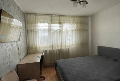 Apartament cu 2 camere decomandat în Micro 20
