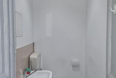 Casă cu 4 camere cu Teren 136 Mp în Central - 9