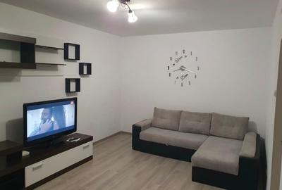 Apartament cu 2 camere decomandat în Berceni
