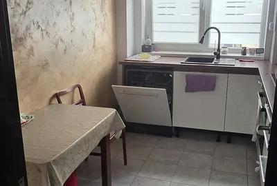 Apartament cu 2 camere decomandat în Sânpetru