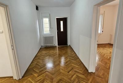 Apartament cu 3 camere decomandat în Iosefin - 2