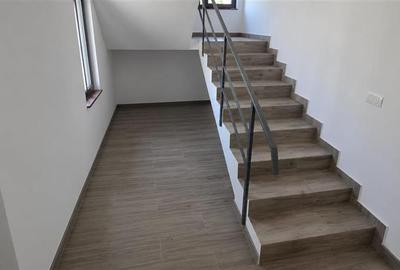 Casă individuală cu 5 camere cu Canalizare în Pantelimon - 18