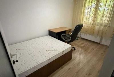 Apartament cu 3 camere semidecomandat în Țiglina 1
