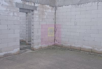 Casă cu 4 camere cu Teren 607 Mp în Central