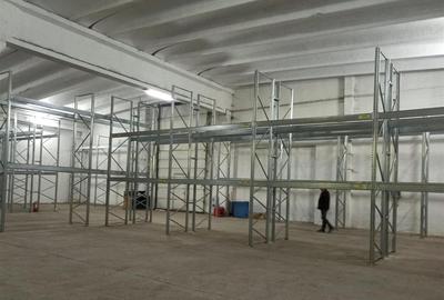 Spațiu industrial, de 450 mp, în Central