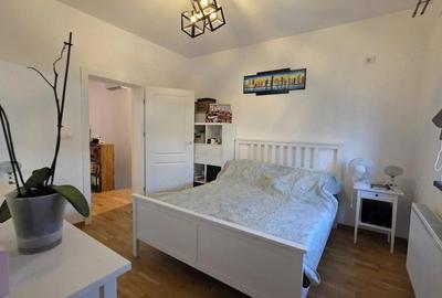 Casă cu 4 camere cu Teren 220 Mp în Dumbrăvița